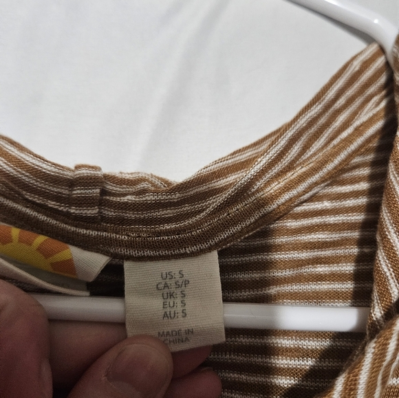 C&C California Tan And White Striped Lightweight Linen Hoodie! - Picture 3 of 7